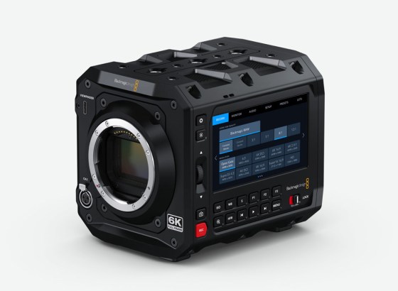 ブラックマジックデザイン、対談セミナー「Blackmagic PYXIS 6Kの魅力」開催。「やまもん」こと山本隆太氏がゲスト小町直氏とPYXISについて語り合う