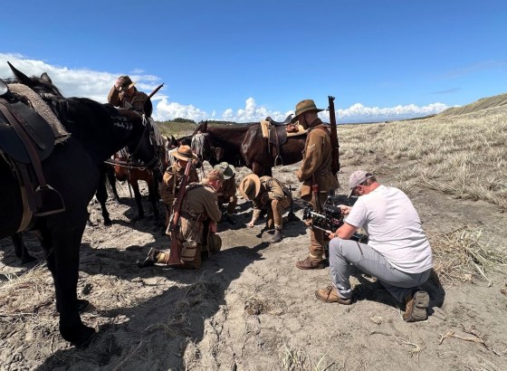 Blackmagic Design導入事例：ドキュメンタリー作「Devils on Horses」の場合