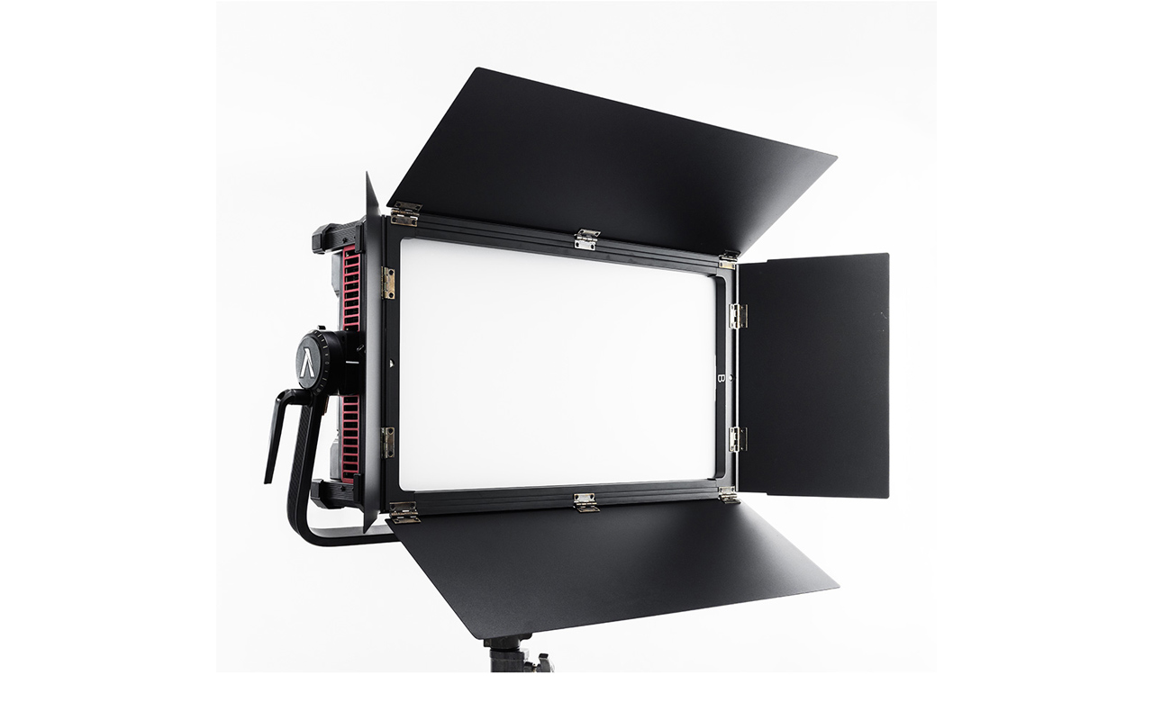 251029_NOVAII_07jQyBP6qv