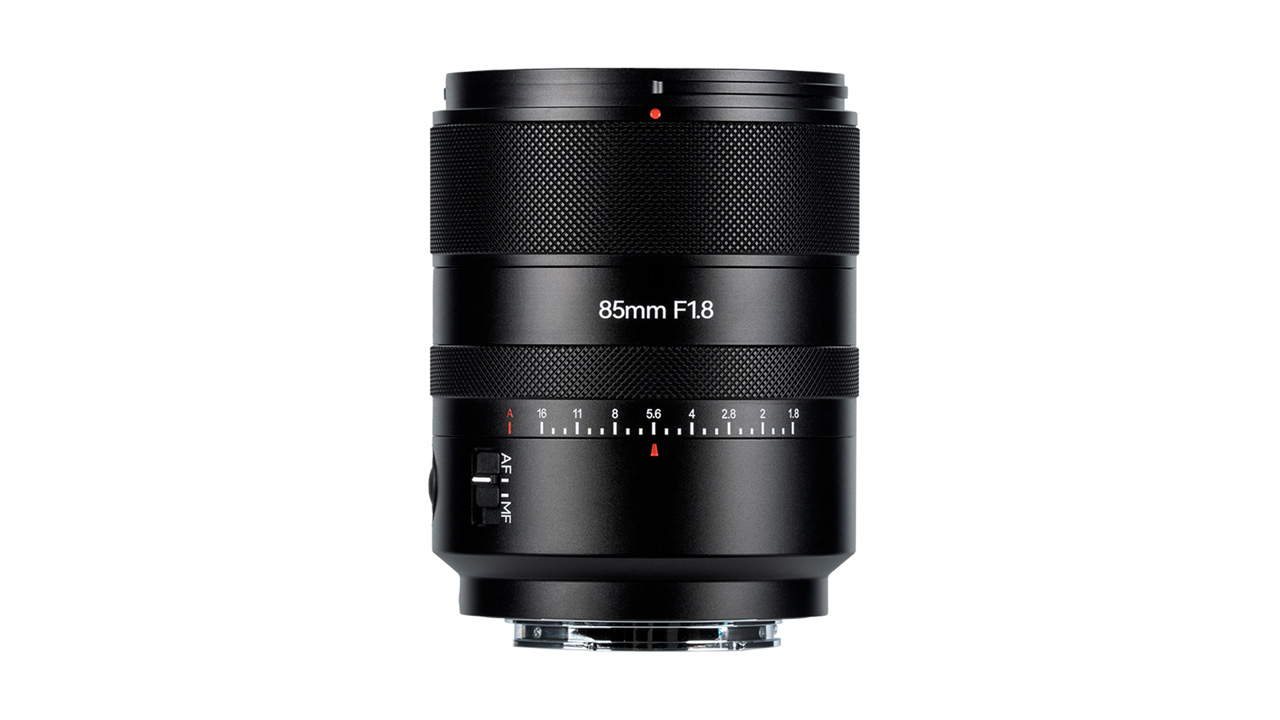 251030_AstrHoriAF85mmF18II_topg0m2qrl7