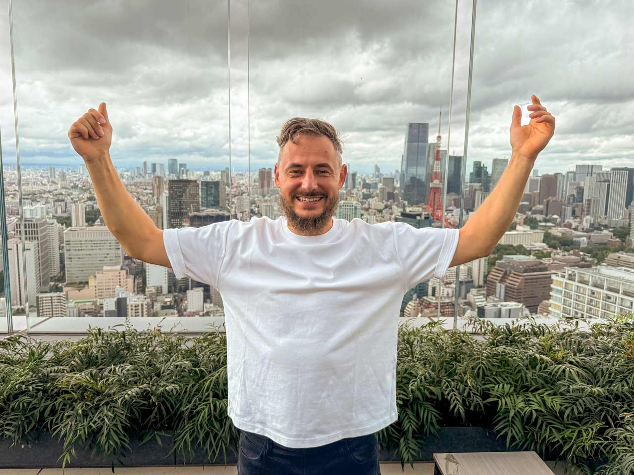 FrontlineVRcamera_45_14tOXvJ37W