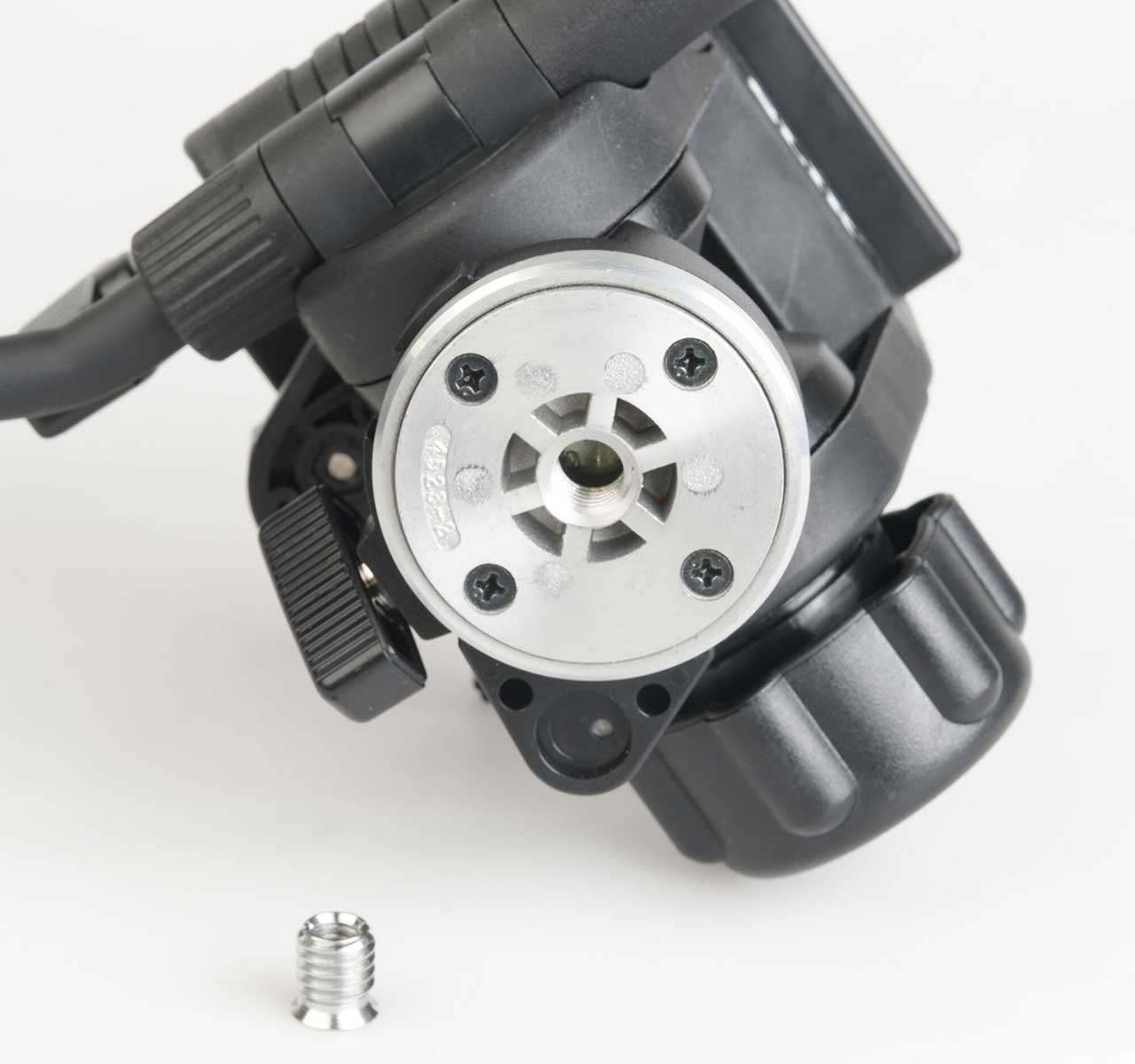 ケンコー・トキナー、流行の「縦長動画」の撮影に対応する動画雲台「スリック バーチカルビデオヘッド」 発売。