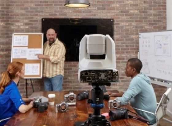 キヤノン、リモート会議ソリューション「AMLOS」をコンポーネント形式で提供開始。1台のカメラから複数視点を生成 [InterBEE2025]