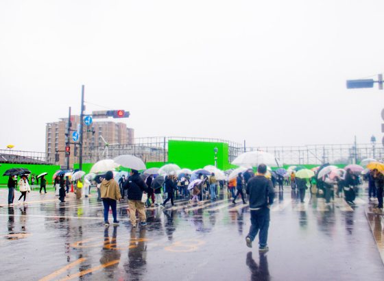 足利スクランブルシティスタジオ、映画・ドラマの“聖地”が2025年末で運営終了。最後の一般公開に過去最高6,150人来場