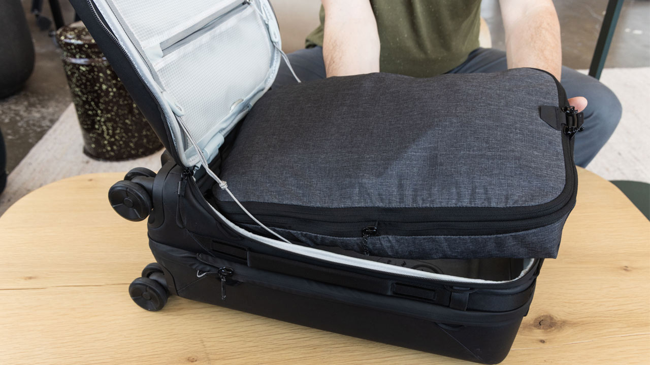 251205_PeakDesign_packtool_topBv5qDYJf