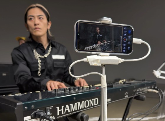 Blackmagic Design導入事例：Kroiのミュージックビデオ「Method」の場合