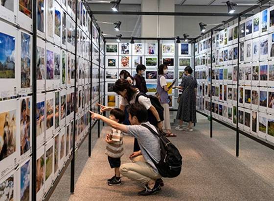 富士フイルム、「あなたが主役の写真」募集開始。フィルムからSNS投稿まで全7部門