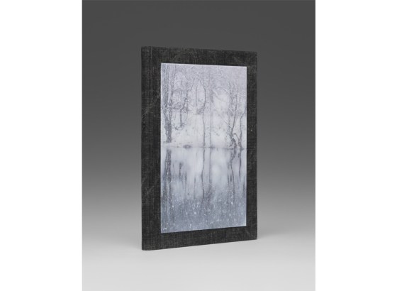 Sigma Foundationのジュリア・ヘッタ写真集「Songen」、3月26日発売。シグマの聖地・会津で描く「尊厳」の物語