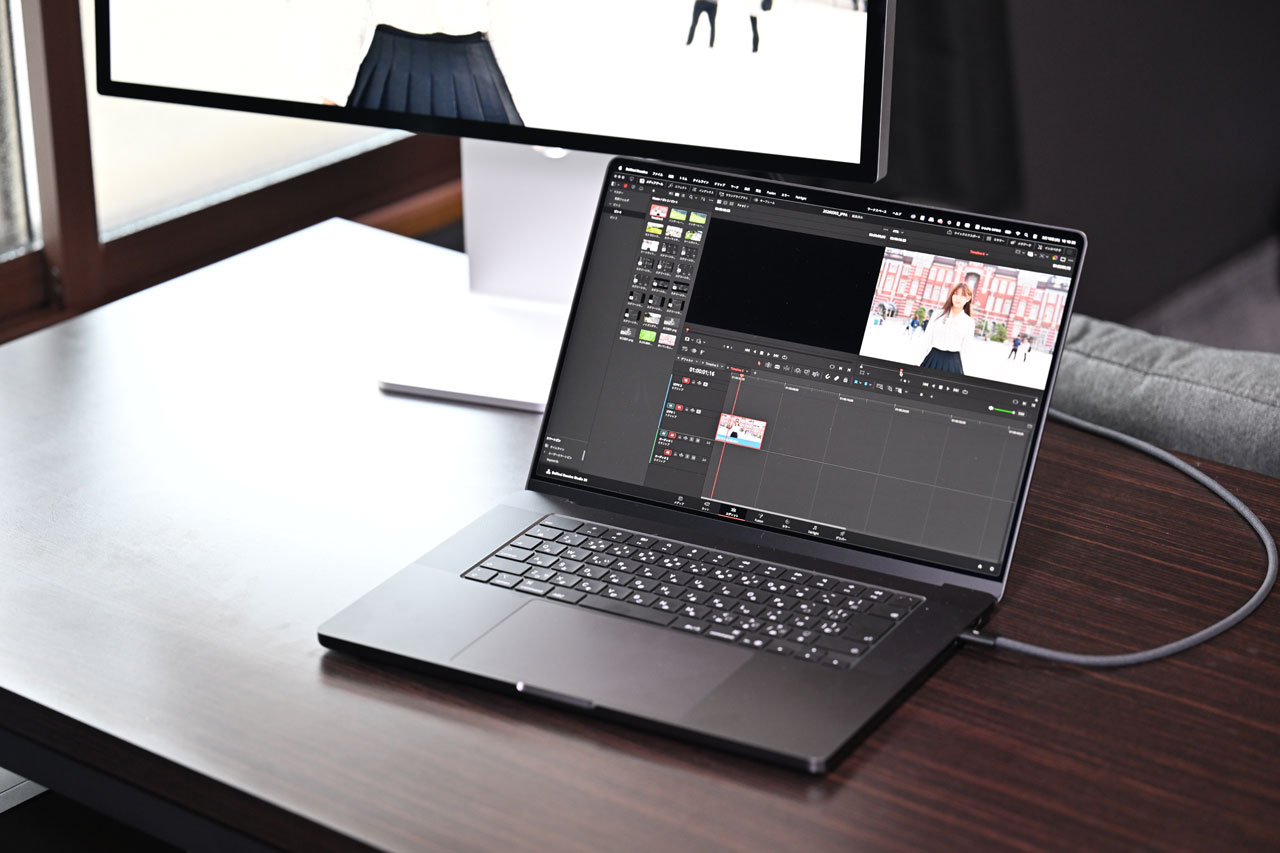 260401_Reviews_MacBookProM5MAX_09CwRAyVsl