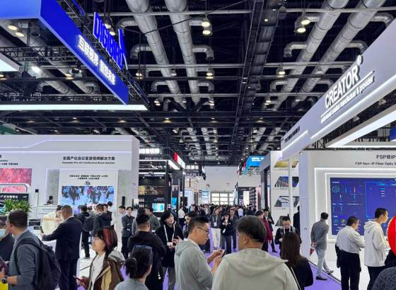 速報:中国ProAV市場の独自進化。北京で見た「Physical AI」の実装と、大規模ハイブリッド・ルーティングの極限 [InfoComm China 2026]