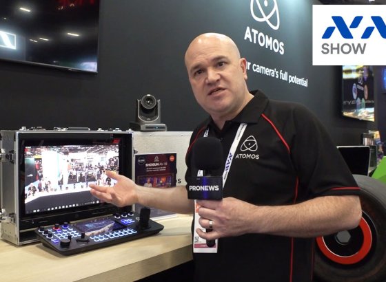 Atomos、オンセットモニター「Sumo PRO-19」や4Kワイヤレス伝送システム「TX-RX」など新製品を公開。NDI対応PTZコントローラーで新市場へ参入[NAB2026展示レポート]