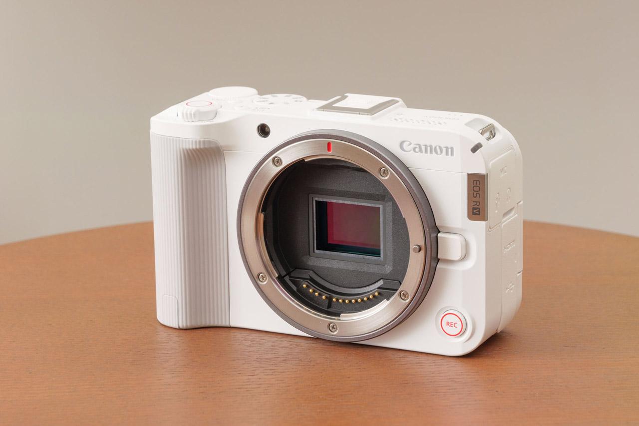 Review_EOS-R50-V_01CIJ477Gs