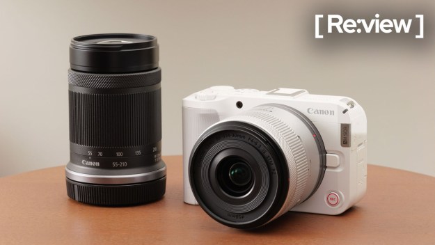 キヤノン EOS R50 V ホワイト登場！待望のダブルズームキットで向上した表現力を実写レビュー [OnGoingReView]