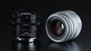コシナ、全長44mmの中望遠レンズ「APO-SKOPAR 75mm F2.8 VM」発売。標準レンズ並みの携帯性を実現