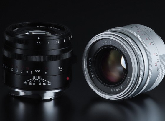 コシナ、全長44mmの中望遠レンズ「APO-SKOPAR 75mm F2.8 VM」発売。標準レンズ並みの携帯性を実現