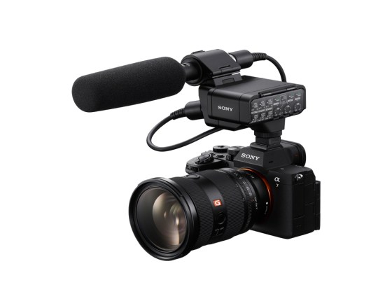 ソニー、α7R VI向け新アクセサリー群を発表。大容量バッテリーや32bit float対応XLRアダプターを投入