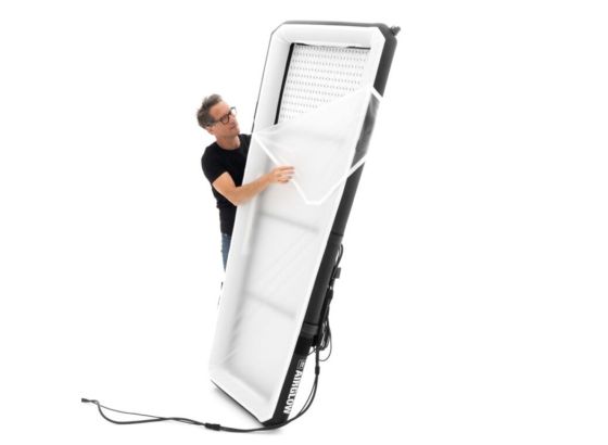 DoPchoice、RuPixel Canvas用「Airglow 8×2 フレーム」発売。面ファスナー式取り付けとSNAPCLOTHディフューザーで素早くセットアップ