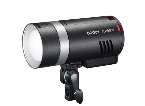 GODOX、モノブロックTTLフラッシュ「AD300ProII」発売。超短時間フラッシュを実現