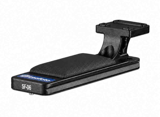Leofoto、レンズフット「SF-06」発売。ソニー100-400mm GM専用、シリコングリップで高いホールド感