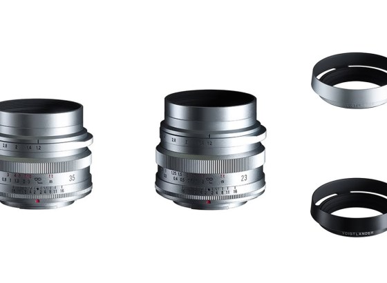 コシナ、大口径NOKTON 23mm/35mm F1.2にシルバーを追加。スリット入り金属フードも同時ラインナップ