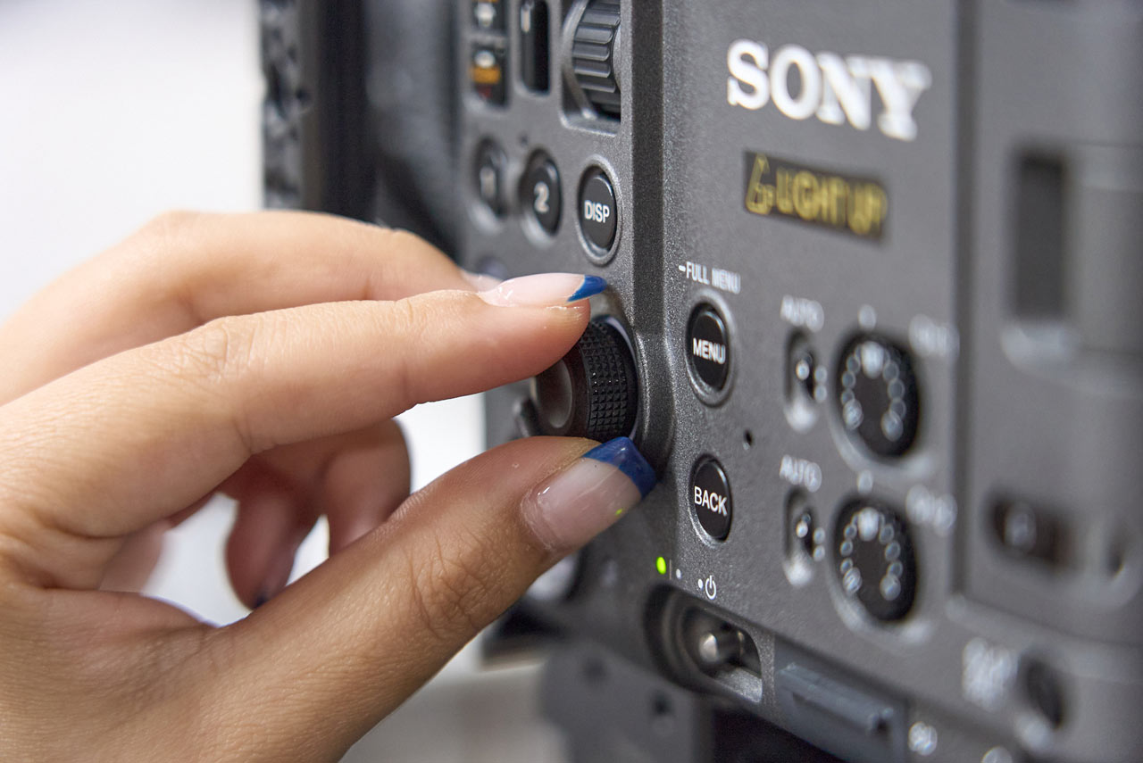Review_FX5_03I0SxN40U