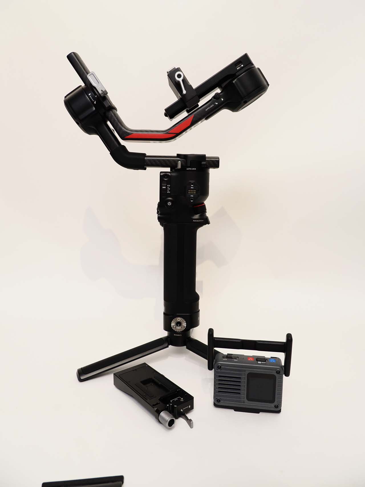 Review_DJI_SDR-Transmission2_11o4suNR1uiK