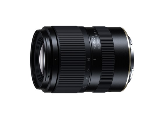 タムロン、APS-C用大口径標準ズーム「16-50mm F2.8 A」を発表。広角16mmからのF2.8通し、4マウントを順次発売