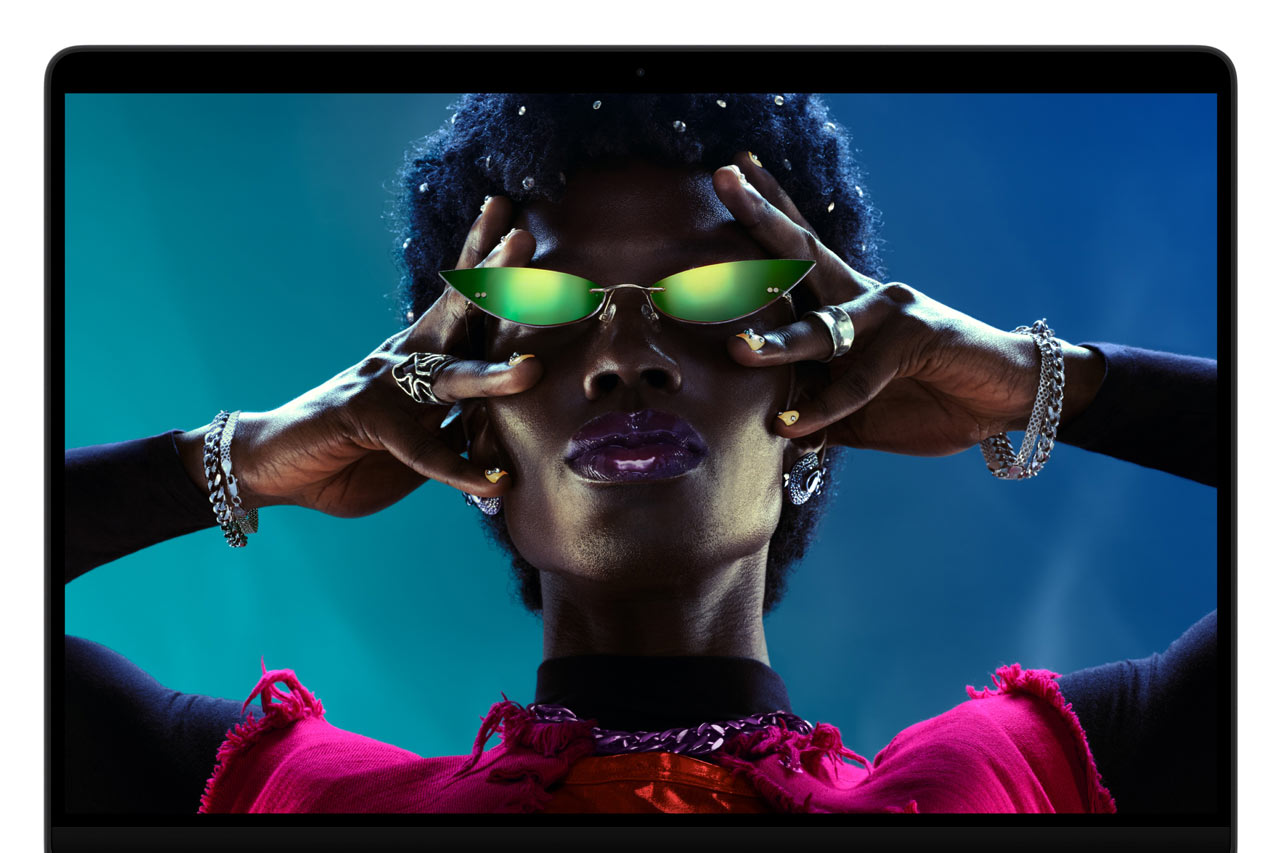 261028_Apple-MacBook-Pro-14_05kRh2r4Tv